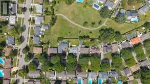 135 DOWNING CRESCENT | London Ontario | Slide Image Forty-three