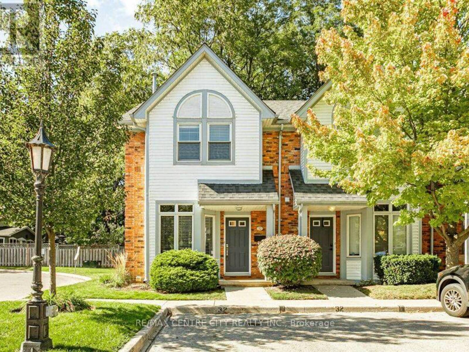 32 - 1415 COMMISSIONERS ROAD W, London, Ontario N6K 1E2