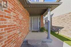 2645 ASIMA DRIVE | London Ontario | Slide Image Three