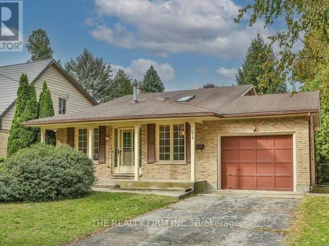 579 BOLER ROAD London Ontario, N6K 3R8 - 4 Bedrooms Home For Sale
