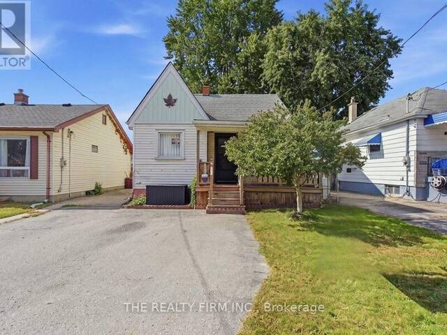 211 HIGHBURY AVENUE N London Ontario, N5Z 2W6 - 3 Bedrooms Home For Sale