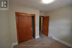 153 LANGARTH STREET W | London Ontario | Slide Image Fifteen