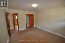 153 LANGARTH STREET W | London Ontario | Slide Image Sixteen
