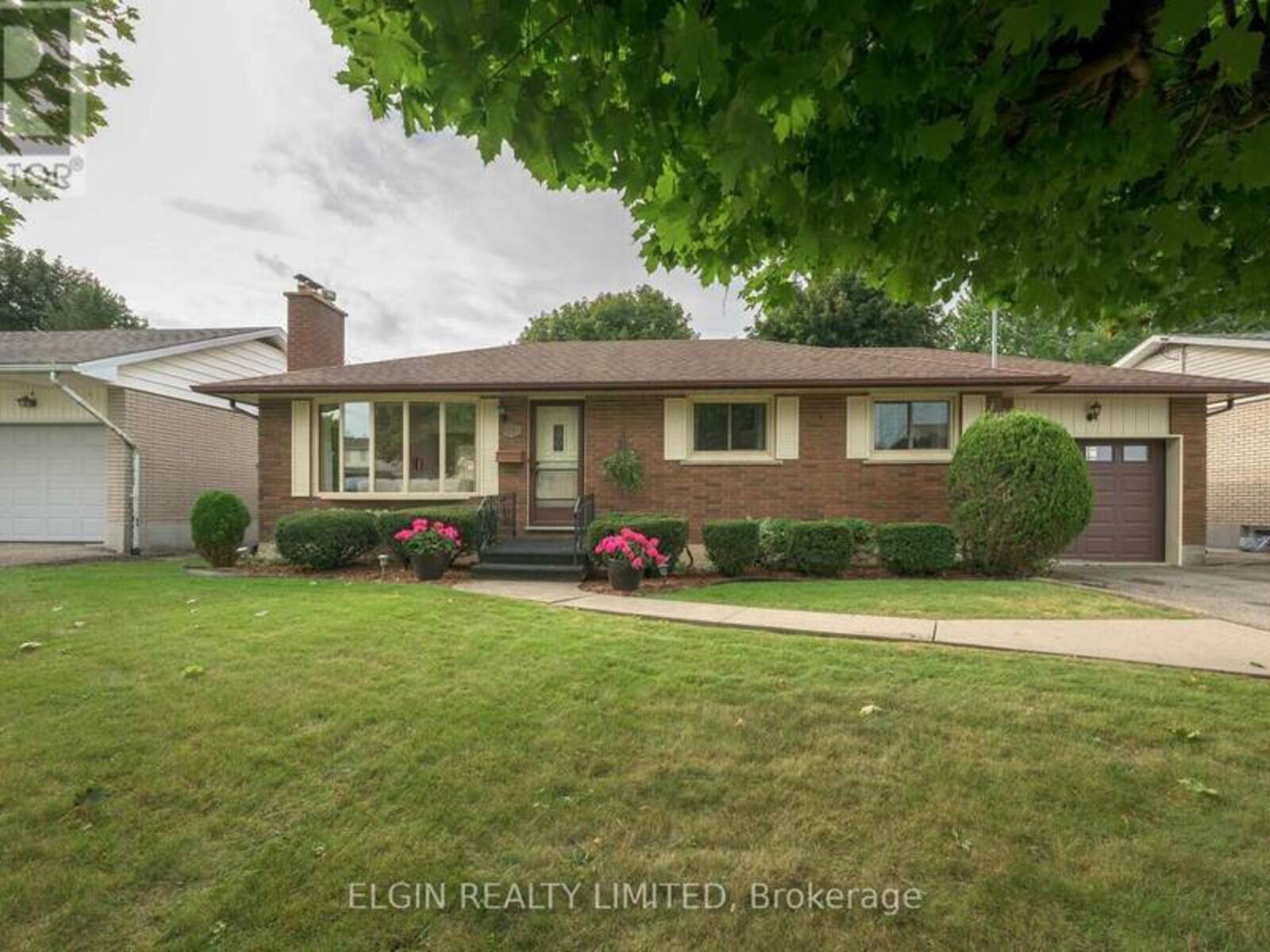 181 LOCUST STREET, St. Thomas, Ontario N5R 2C8