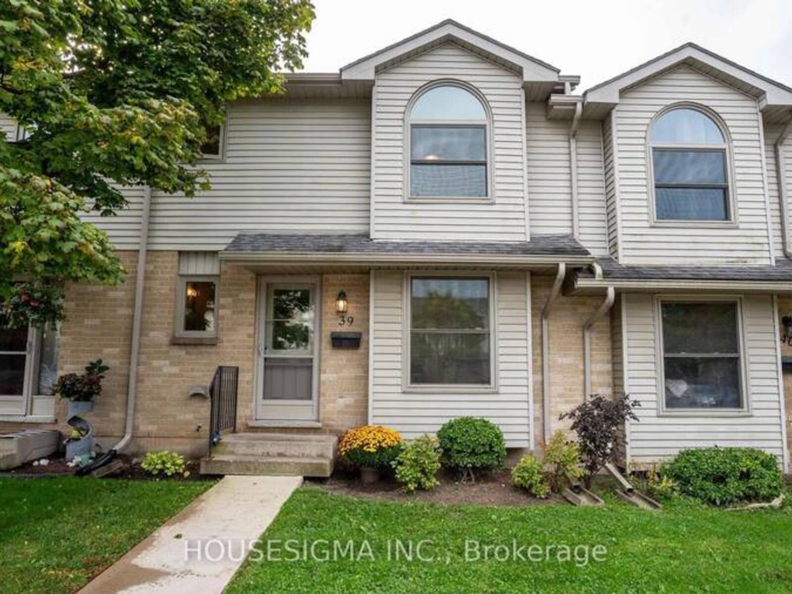 39 - 141 CONDOR COURT, London, Ontario N5W 6A1