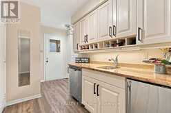 11 SOMERSET CRESCENT | London Ontario | Slide Image Thirteen