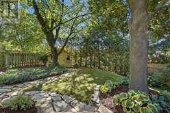 11 SOMERSET CRESCENT | London Ontario | Slide Image Forty