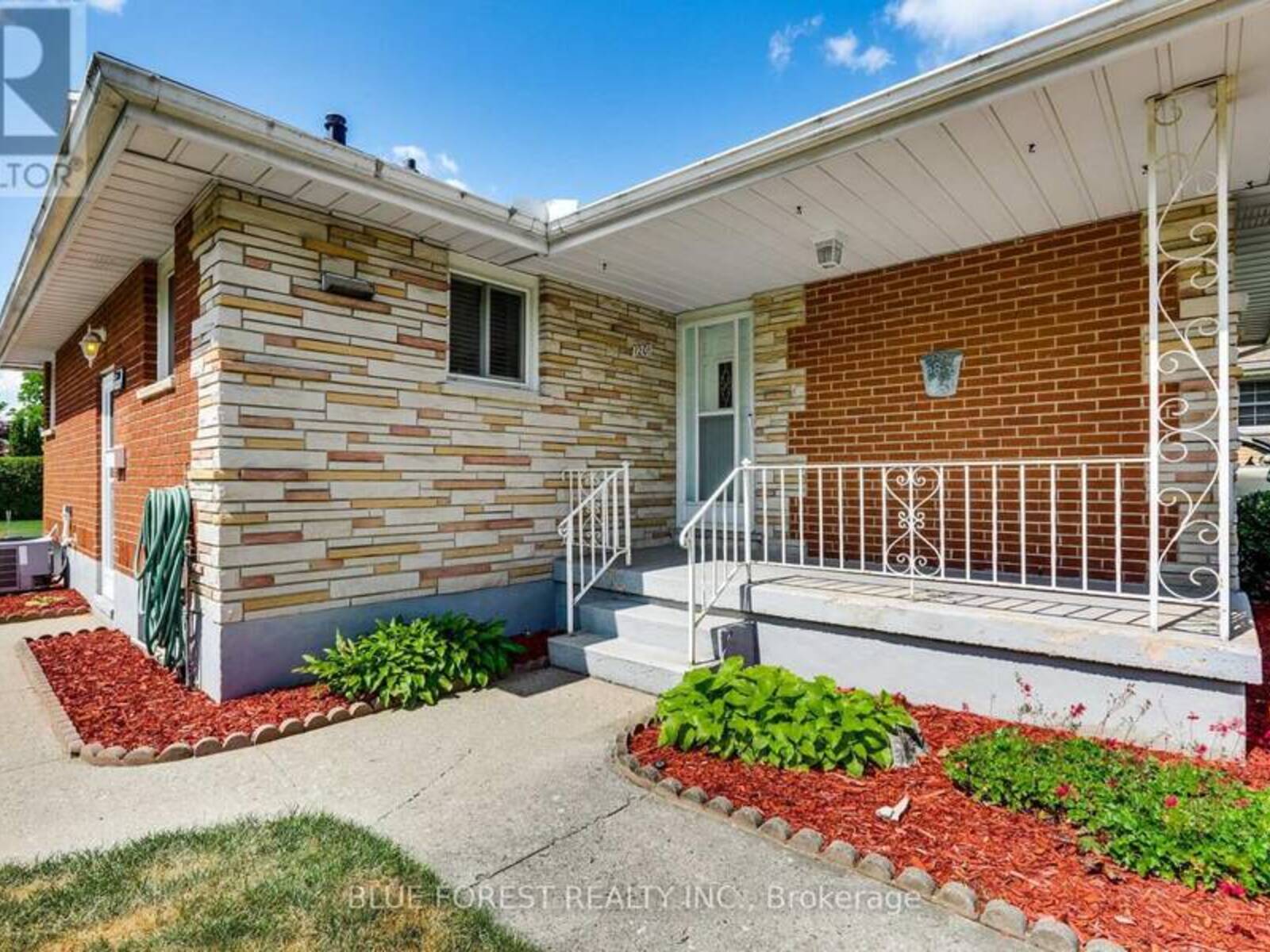 1201 PATANN DRIVE N, London, Ontario N5V 2J3