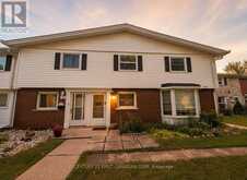 40 ARBOUR GLEN CRESCENT | London Ontario | Slide Image One