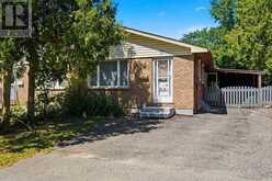 17 EDGEMERE CRESCENT | London Ontario | Slide Image Two