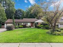 423 PINETREE DRIVE | London Ontario | Slide Image Forty-five