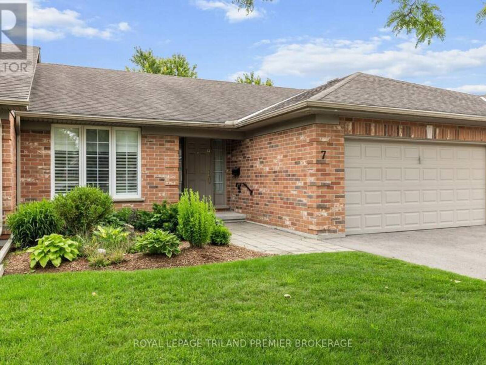 7 - 1755 LOUISE BOULEVARD, London, Ontario N6G 5G4