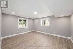 44 ROYAL CRESCENT | Talbotville Ontario | Slide Image Thirty-three