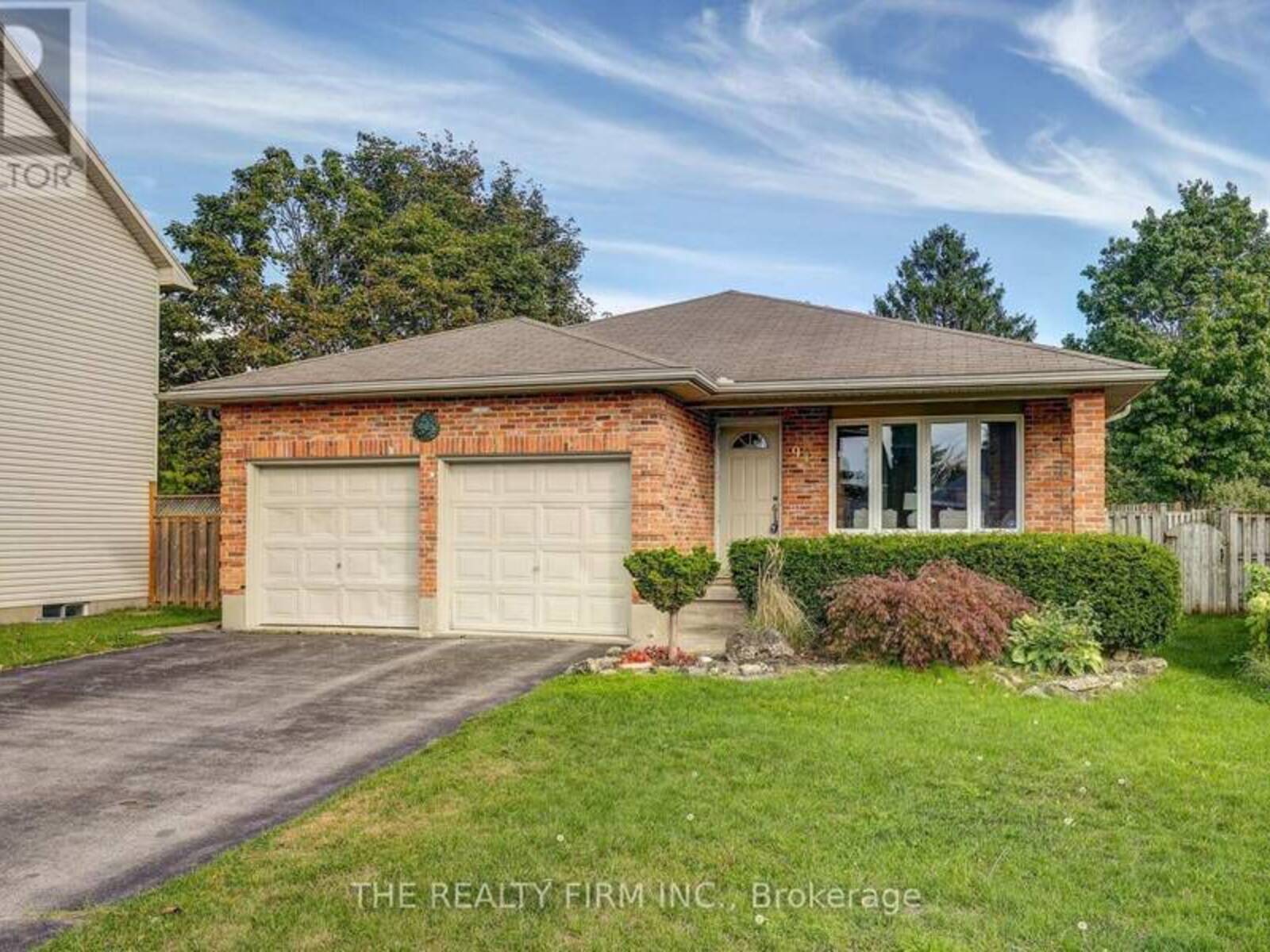 94 CHRISTIAN'S COURT, London, Ontario N5V 4P1