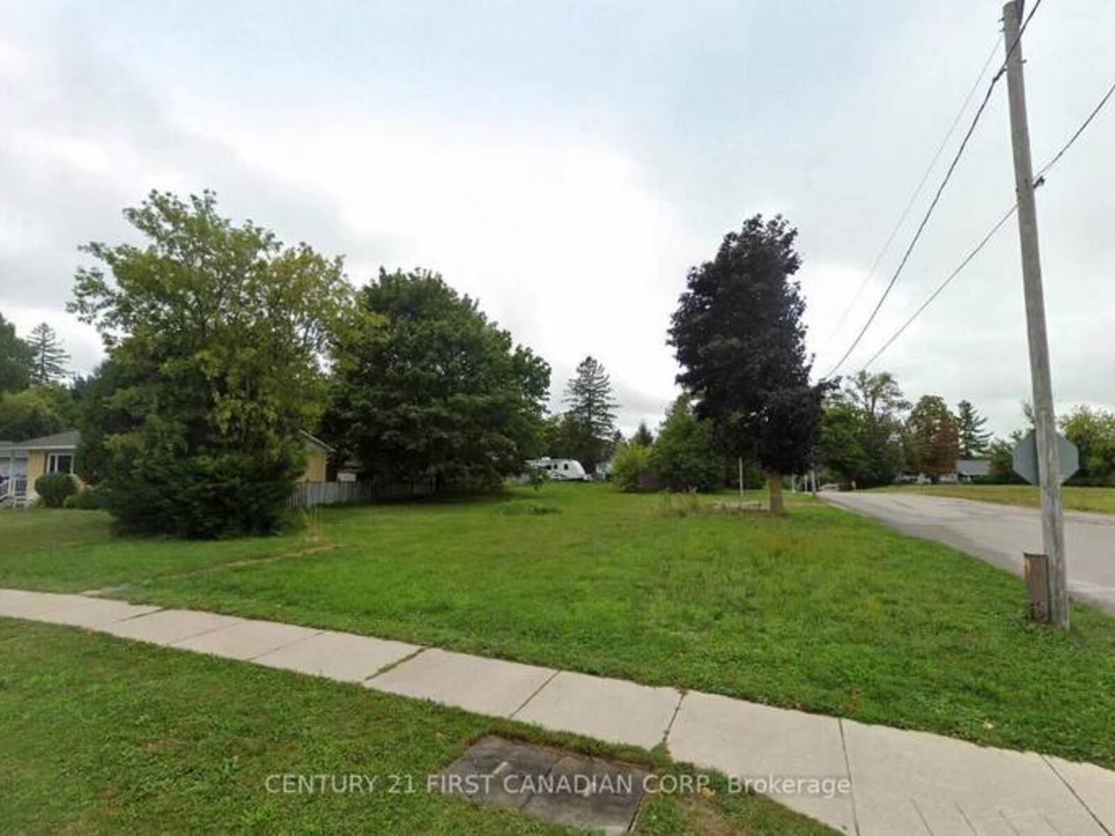 750 HAVELOCK STREET N, Lucknow, Ontario N0G 2H0