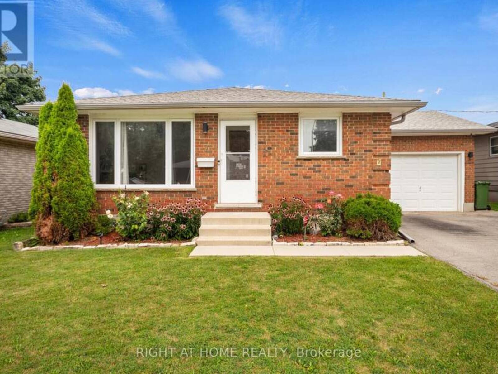 7 RAVEN AVENUE, St. Thomas, Ontario N5R 5K8