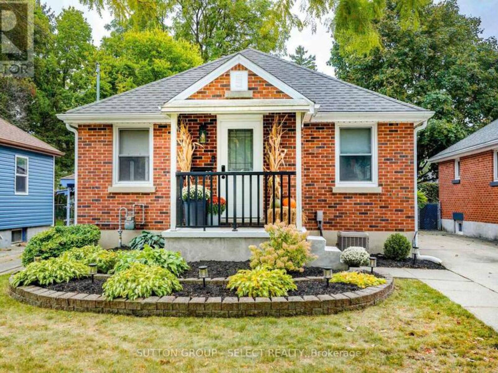 83 EASTMAN AVENUE, London, Ontario N5W 2M5