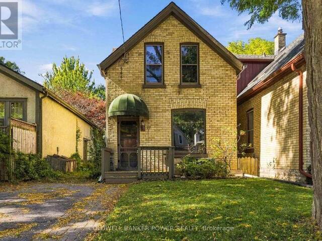 17 PALACE STREET London Ontario, N6B 3A6 - 2 Bedrooms Home For Sale