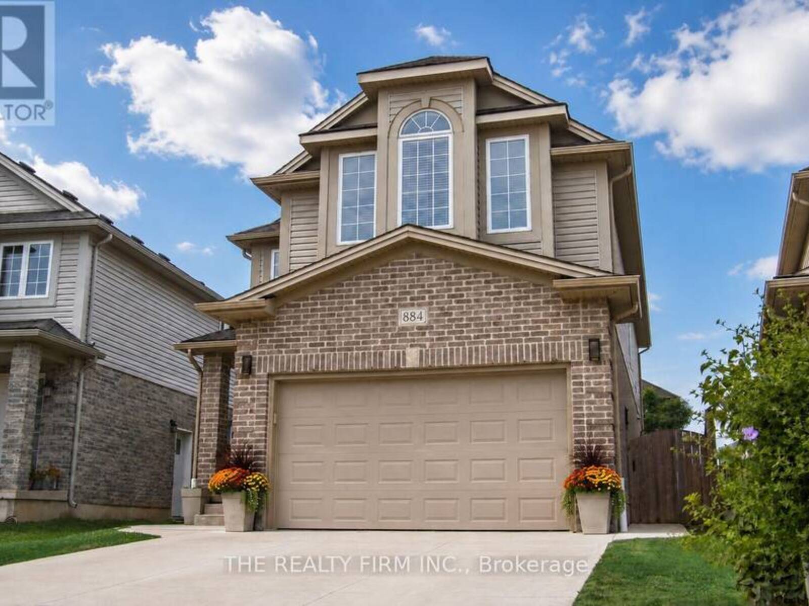 884 REEVES AVENUE, London, Ontario N6G 0G9