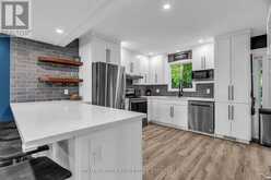 26 DAYBREAK DRIVE | London Ontario | Slide Image Sixteen