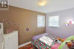 227 STERLING STREET | London Ontario | Slide Image Twenty-one
