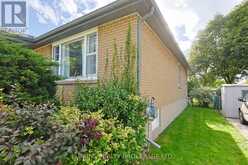 227 STERLING STREET | London Ontario | Slide Image Thirty-three