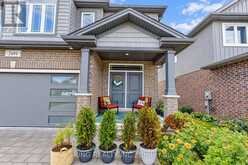 2494 LEEDS CROSSING | London Ontario | Slide Image Seven
