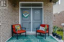 2494 LEEDS CROSSING | London Ontario | Slide Image Eight