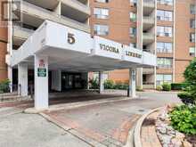 915 - 5 VICORA LINKWAY WAY | Toronto Ontario | Slide Image Three