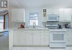 8 MCKENZIE AVENUE | London Ontario | Slide Image Thirteen