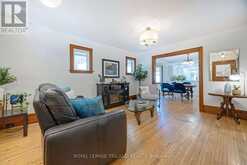 8 MCKENZIE AVENUE | London Ontario | Slide Image Seven