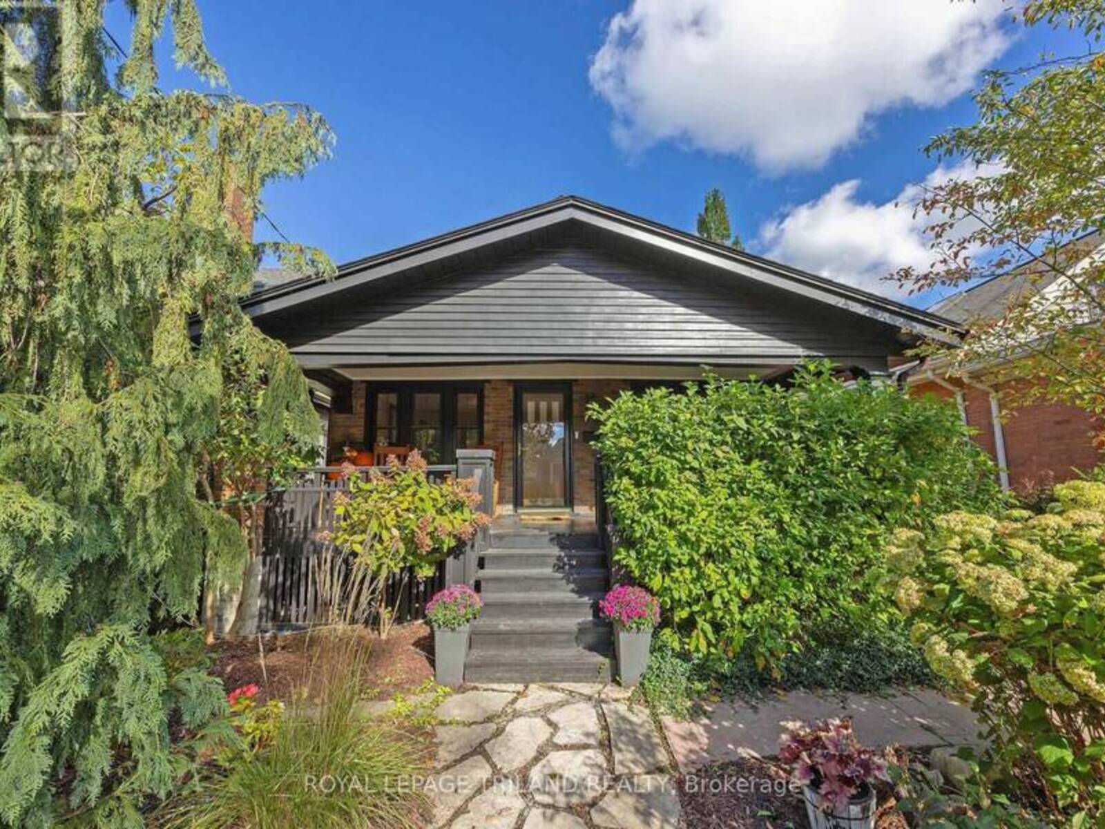 8 MCKENZIE AVENUE, London, Ontario N6C 1V2