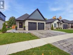 12 BRISCOE CRESCENT Strathroy-Caradoc Ontario, N7G 4E1