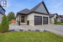 12 BRISCOE CRESCENT | Strathroy-Caradoc Ontario | Slide Image Three