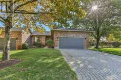 32 - 30 DOON DRIVE | London Ontario | Slide Image Two