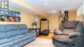 7 ERIE AVENUE | London Ontario | Slide Image Thirty-two