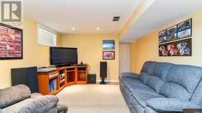 7 ERIE AVENUE | London Ontario | Slide Image Thirty-three