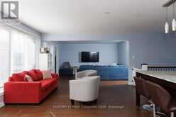 1010 DEARNESS DRIVE | London Ontario | Slide Image Nine
