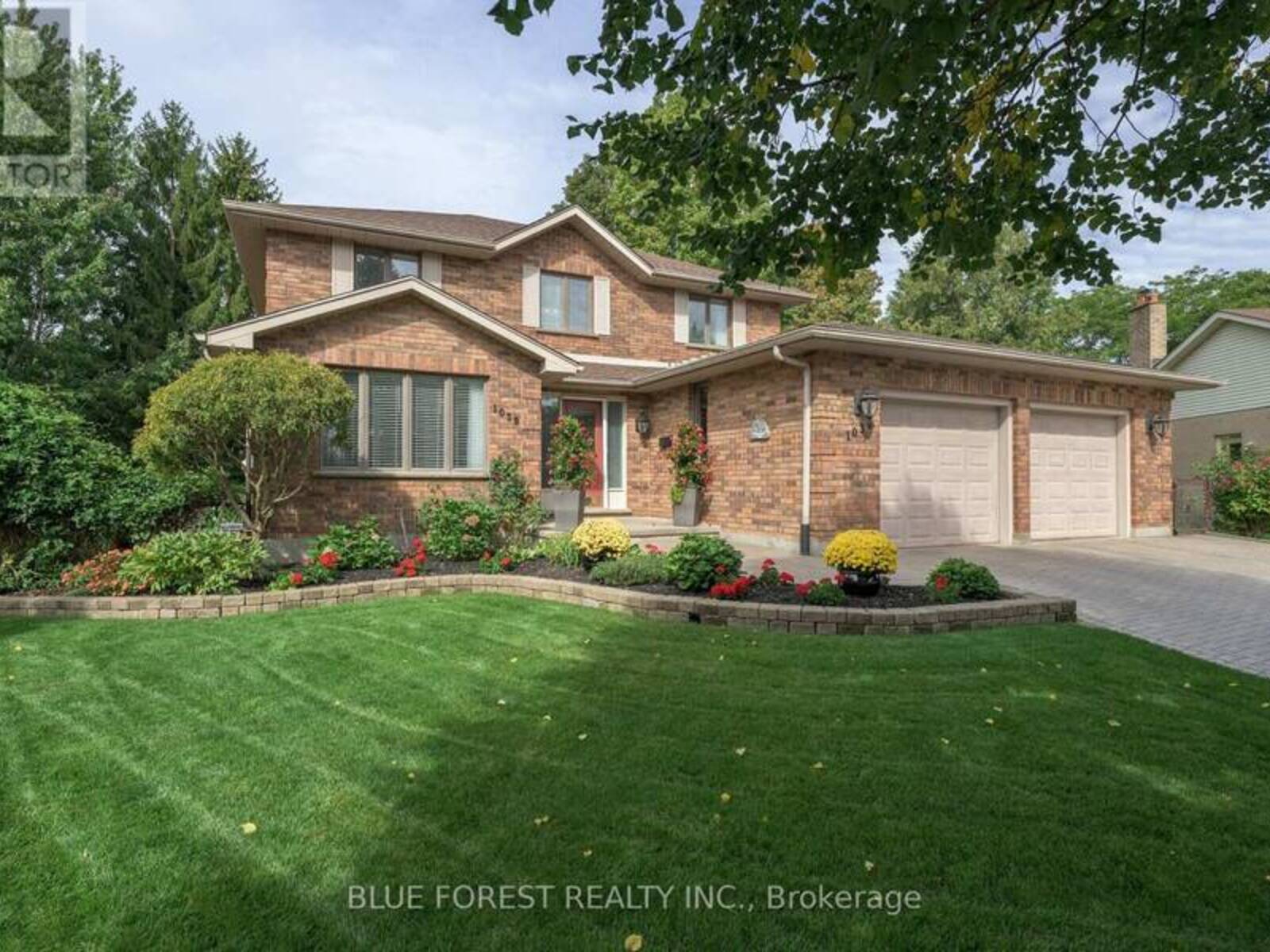 1039 COUNTRY CLUB COURT, London, Ontario N6C 5R9
