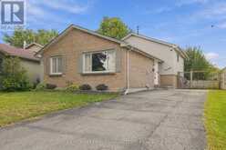 17 ARCHER CRESCENT | London Ontario | Slide Image One