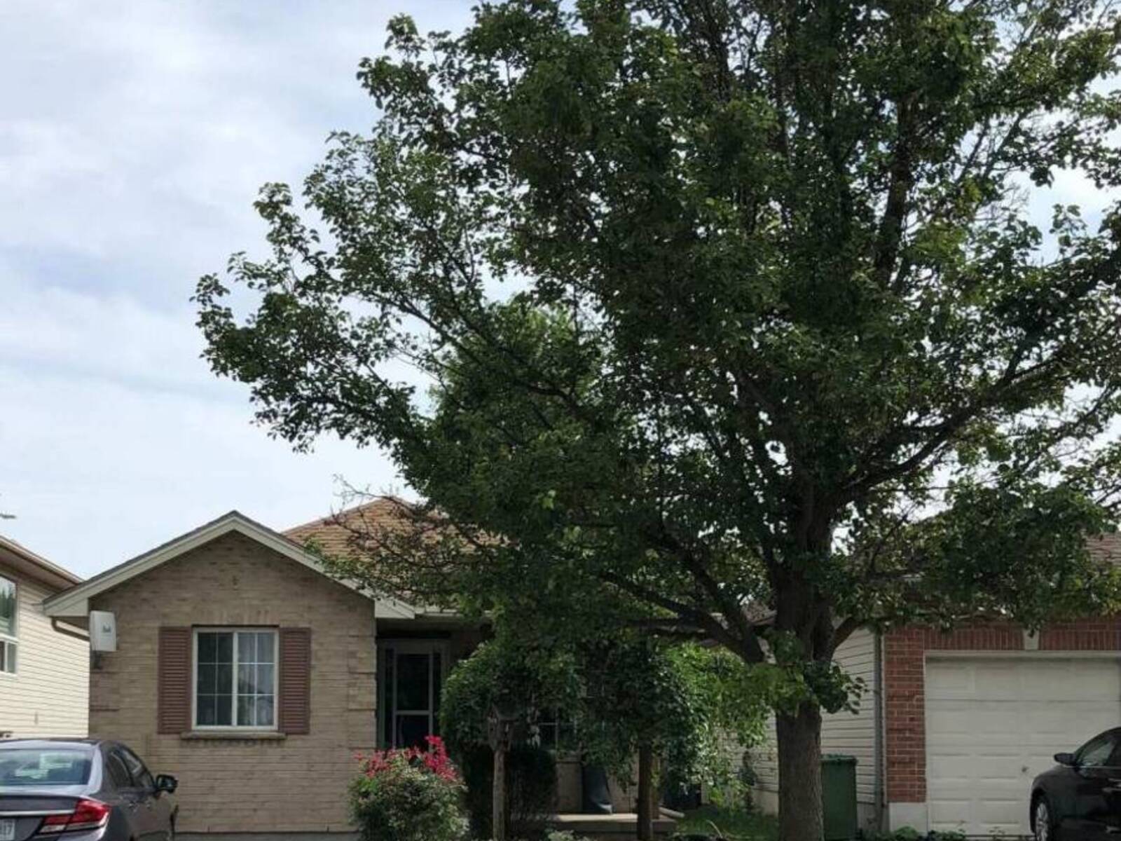 21 JUNO DRIVE, St. Thomas, Ontario N5R 6C3