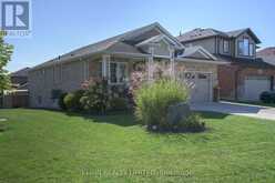1969 FREDERICK CRESCENT | London Ontario | Slide Image Three