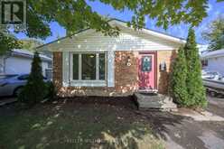 42 STROUD CRESCENT | London Ontario | Slide Image Six
