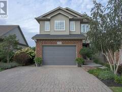 1706 BAYSWATER CRESCENT London Ontario, N6G 5M9