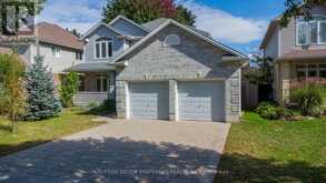 105 RICHMEADOW CRESCENT | London Ontario | Slide Image Two