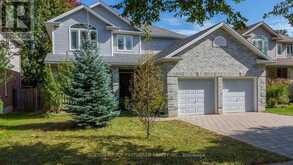 105 RICHMEADOW CRESCENT | London Ontario | Slide Image Three