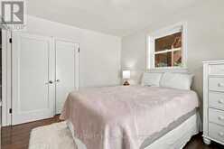 8 EDNA STREET | London Ontario | Slide Image Thirteen