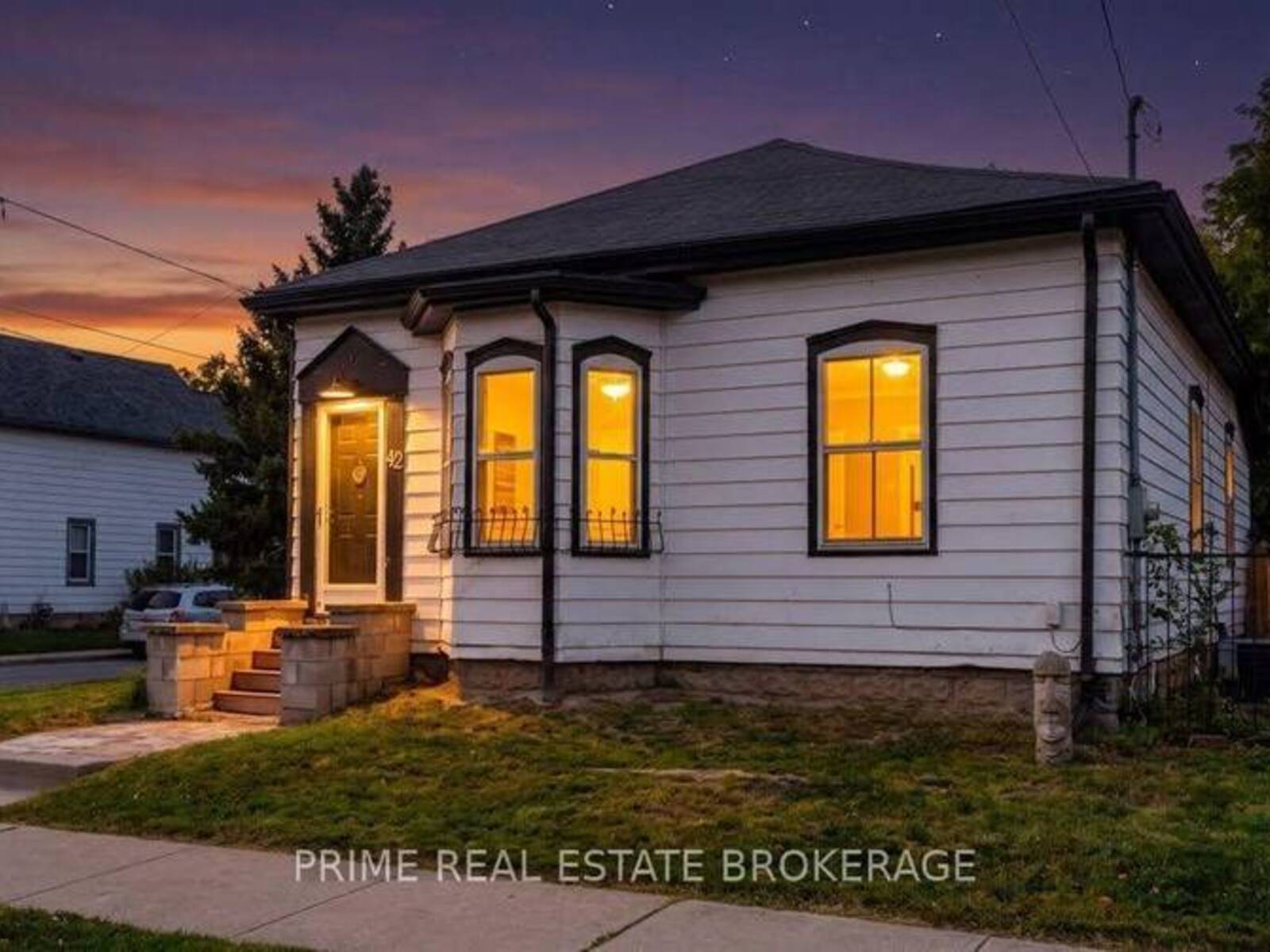 42 BRUCE STREET, London, Ontario N6C 1G6