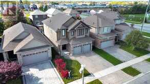 2087 CHERRYWOOD TRAIL | London Ontario | Slide Image Four