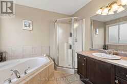 3224 MEADOWGATE BOULEVARD | London Ontario | Slide Image Twenty